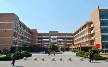 自我鉴定表大学300字6篇
