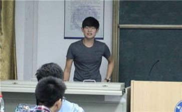 竞选大学班长演讲稿通用6篇