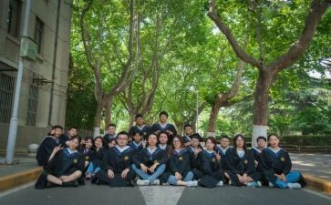 大学班级月总结报告7篇