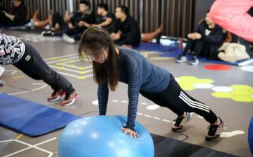 中班早锻炼教案8篇