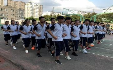 高一新生军训演讲稿8篇