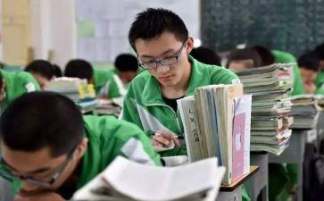 我的父亲作文高一作文5篇
