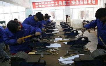 钳工年终工作总结6篇
