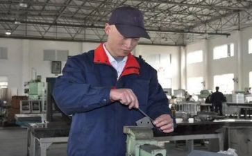 钳工工作报告7篇
