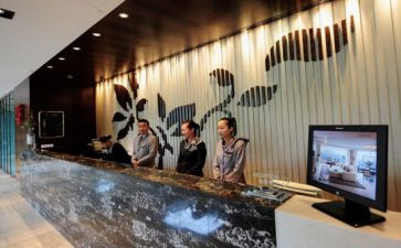 前台工作下半年工作计划7篇