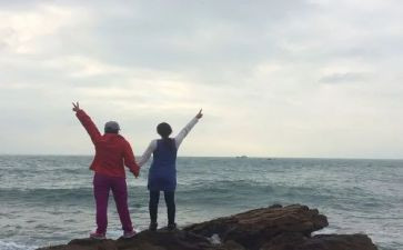 与法同行班会教案6篇